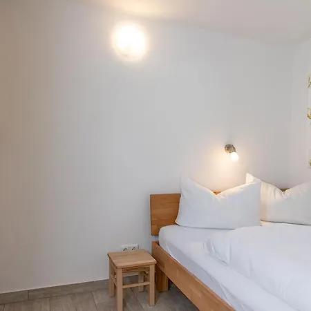 Ferienhaus Bungis Ferien Direkt Am Grimnitzsee, Karree 07